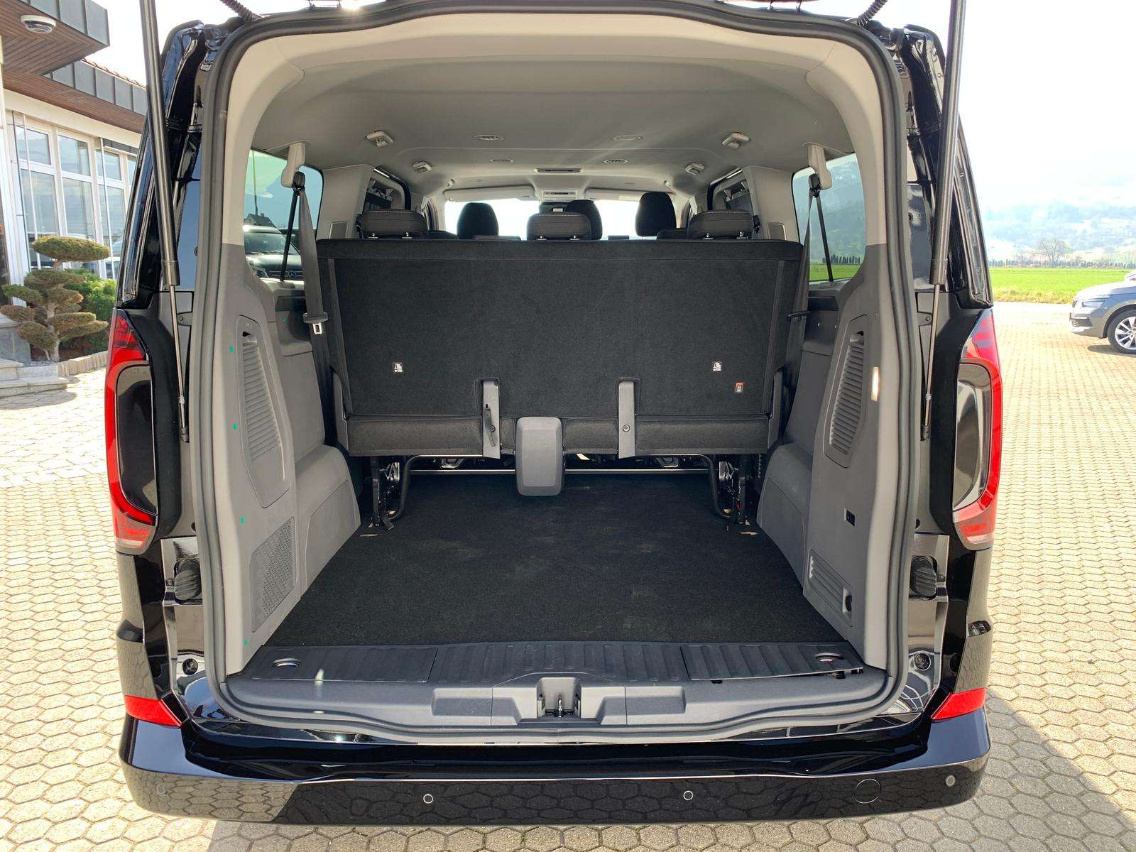 Fahrzeugbild eines Volkswagen Caravelle