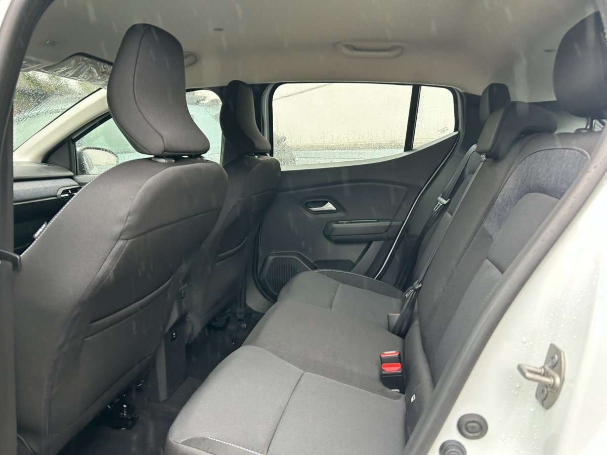 Fahrzeugbild eines Dacia Sandero