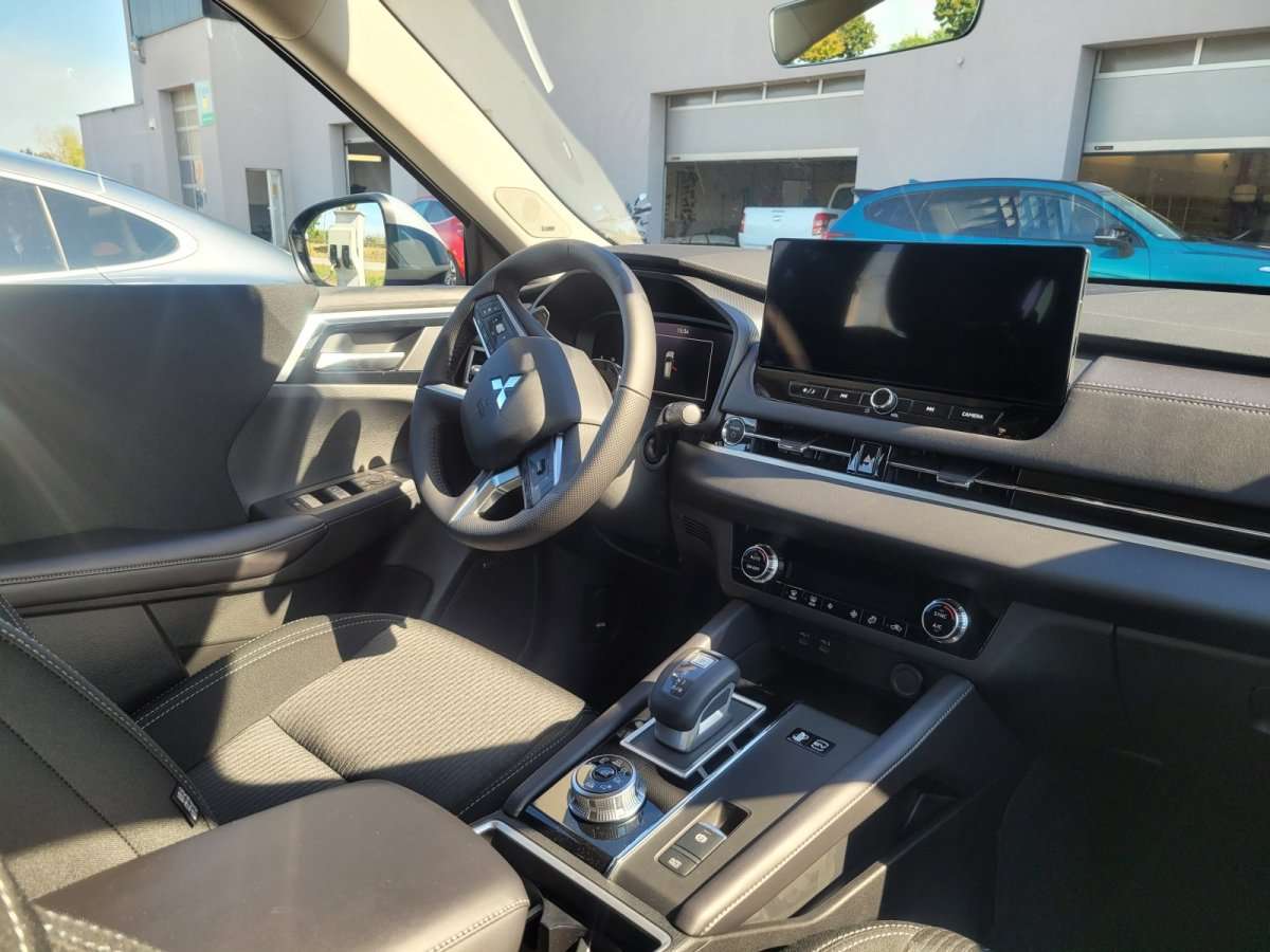 Fahrzeugbild eines Mitsubishi Outlander