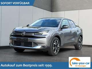 Schräge Frontansicht auf einen Citroën C4 , freigestellt