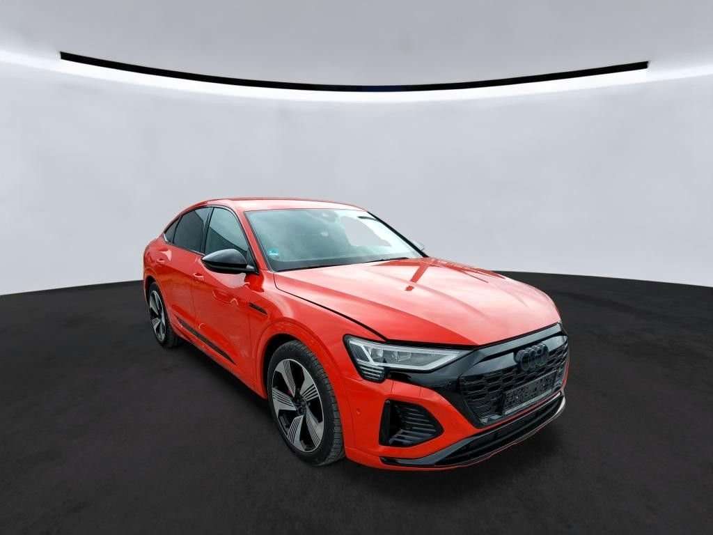 Fahrzeugbild eines Audi Q8