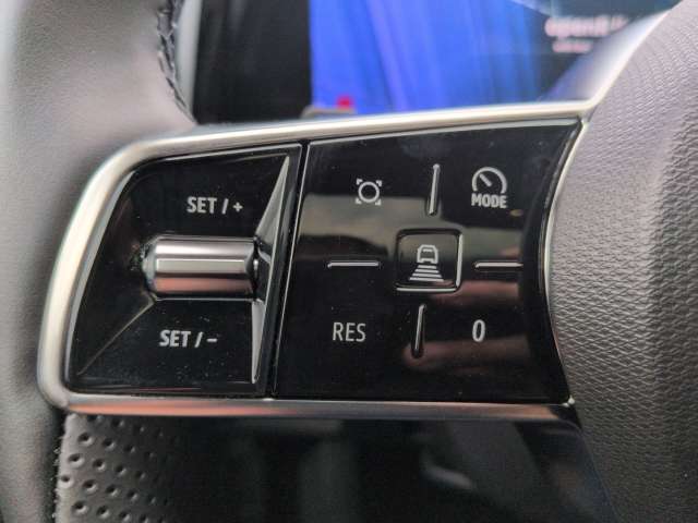 Fahrzeugbild eines Renault Rafale