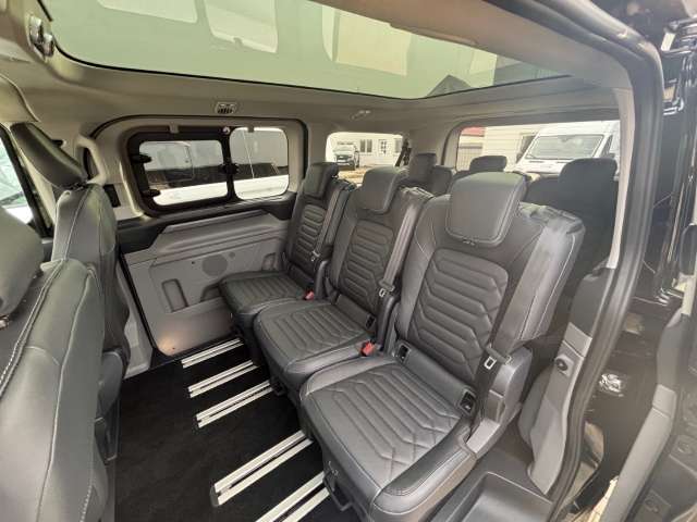 Fahrzeugbild eines Ford Tourneo Custom