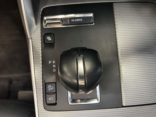 Fahrzeugbild eines Mazda CX-60