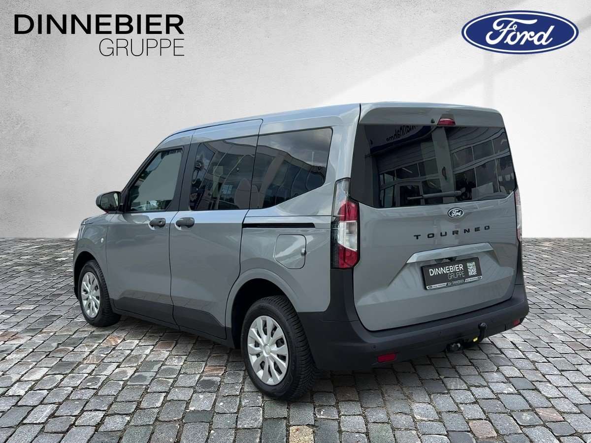Fahrzeugbild eines Ford Tourneo Courier