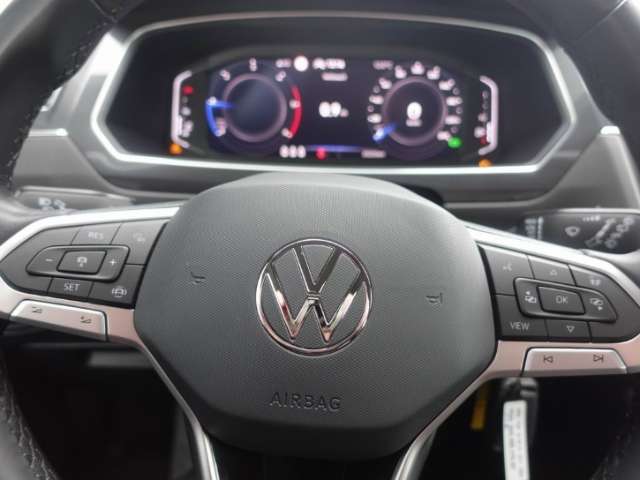 Fahrzeugbild eines Volkswagen Tiguan Allspace