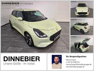 Schräge Frontansicht auf einen Suzuki Swift , freigestellt