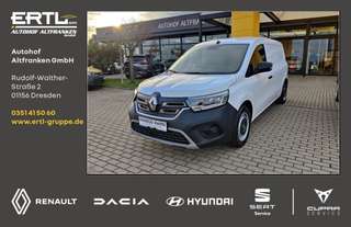 Schräge Frontansicht auf einen Renault Kangoo E-TECH , freigestellt