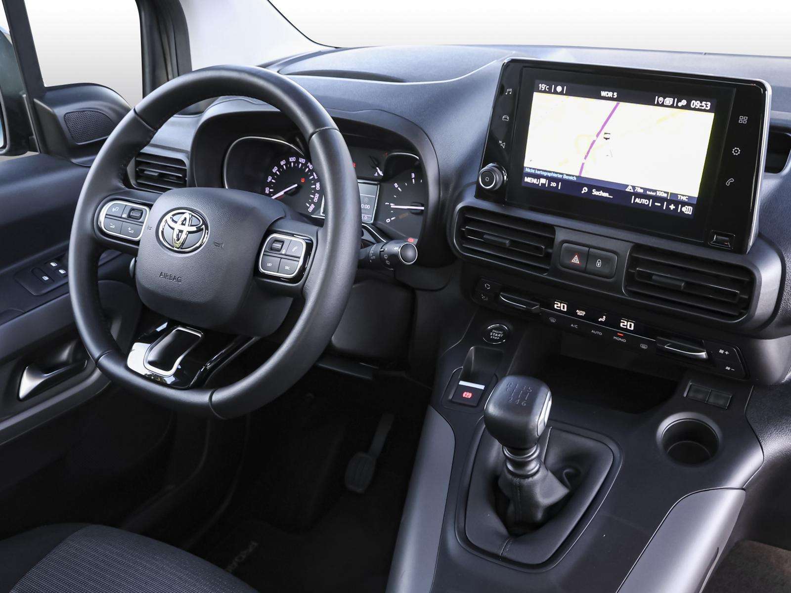 Fahrzeugbild eines Toyota Proace City