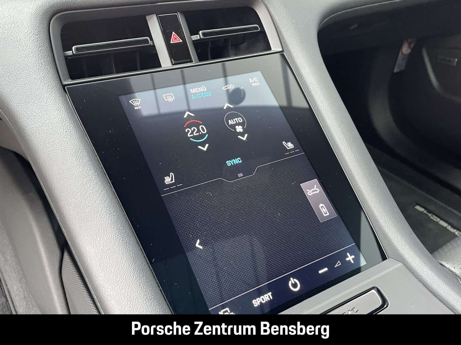 Fahrzeugbild eines Porsche Taycan