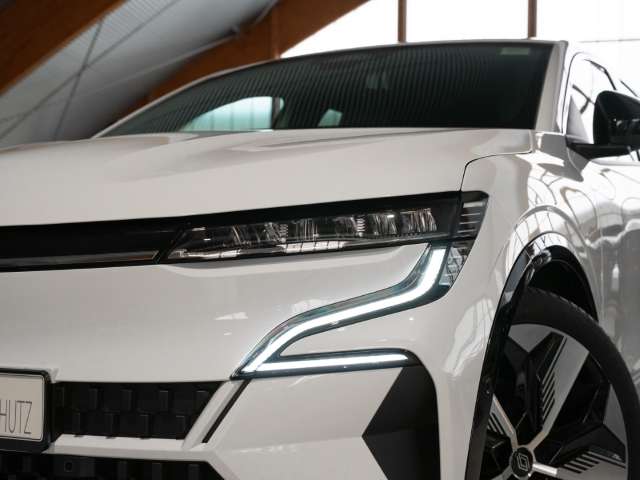 Fahrzeugbild eines Renault Megane E-TECH