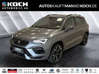 Schräge Frontansicht auf einen CUPRA Ateca , freigestellt