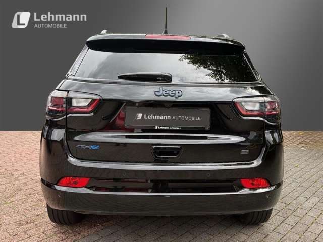 Fahrzeugbild eines Jeep Compass