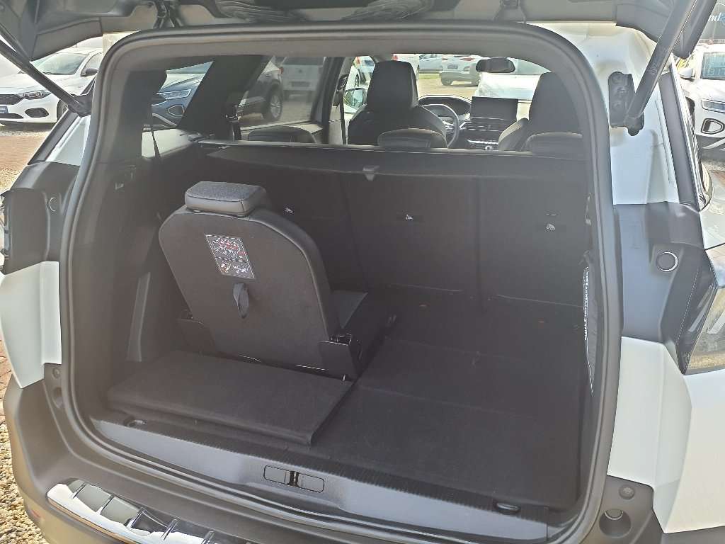 Fahrzeugbild eines Peugeot 5008