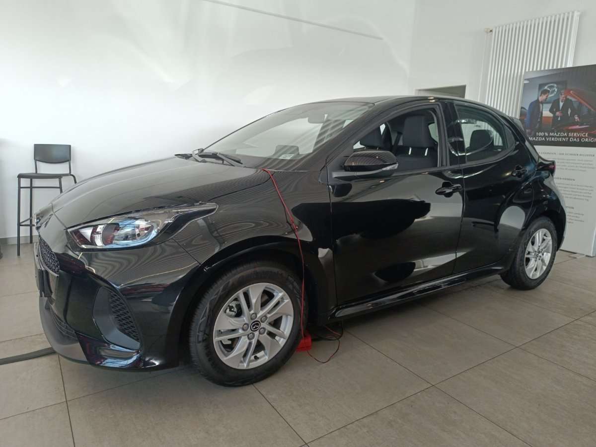 Fahrzeugbild eines Mazda Mazda2 Hybrid