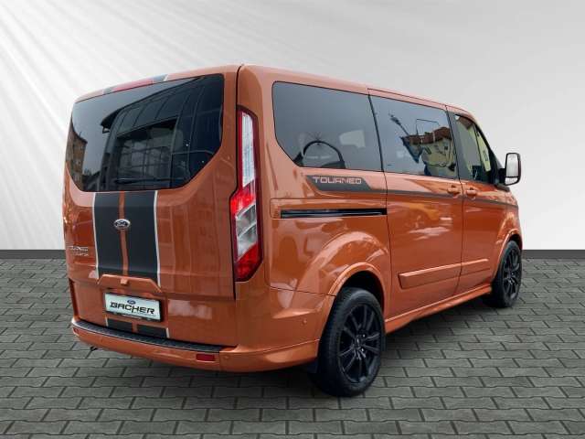Fahrzeugbild eines Ford Tourneo Custom