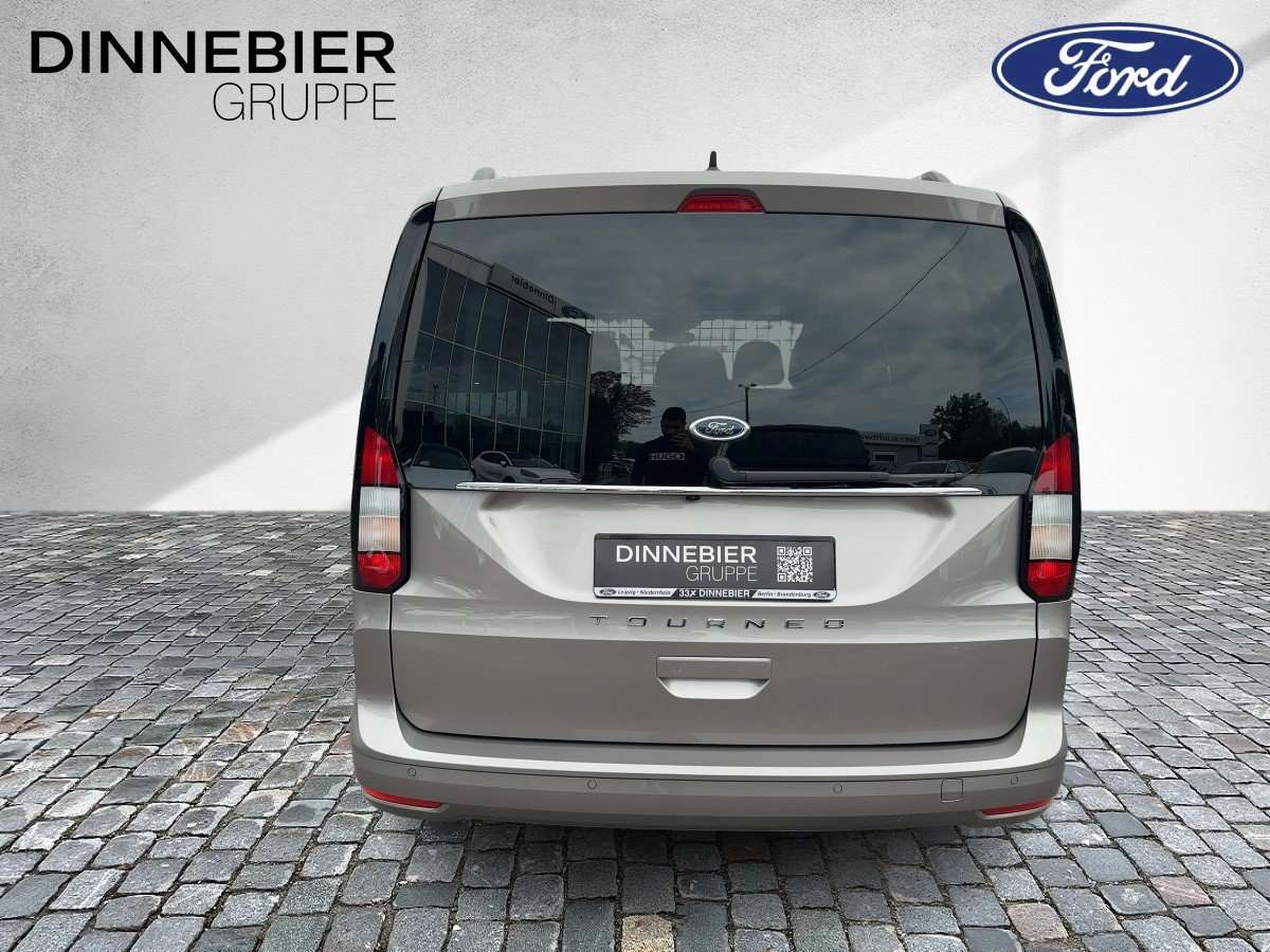 Fahrzeugbild eines Ford Tourneo Connect