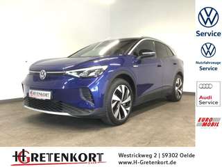 Schräge Frontansicht auf einen Volkswagen ID.4 , freigestellt