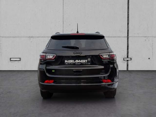 Fahrzeugbild eines Jeep Compass