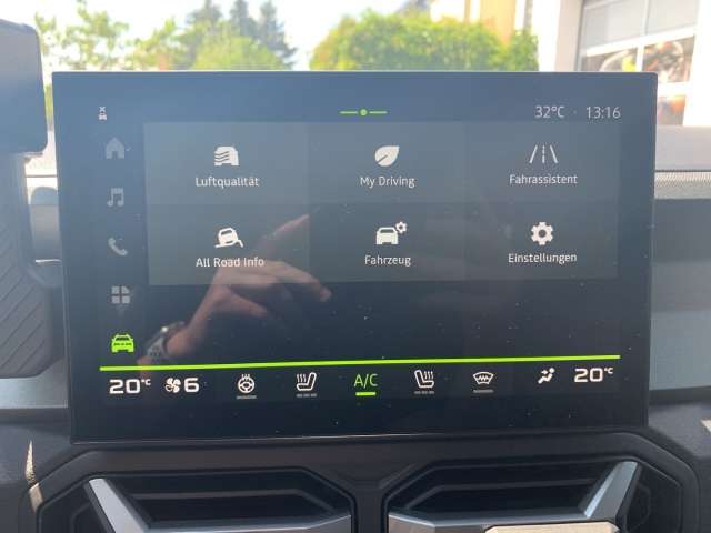 Fahrzeugbild eines Dacia Bigster