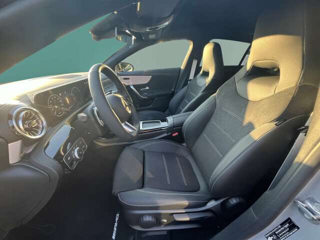 Fahrzeugbild eines Mercedes-Benz CLA