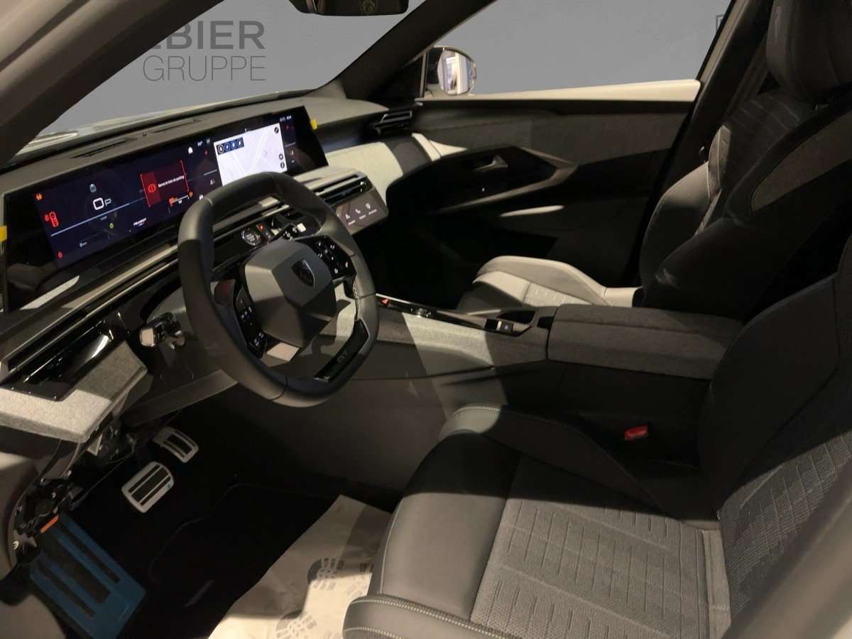 Fahrzeugbild eines Peugeot 5008