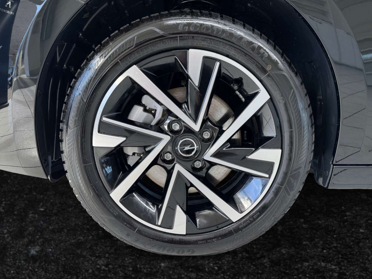 Fahrzeugbild eines Opel Corsa