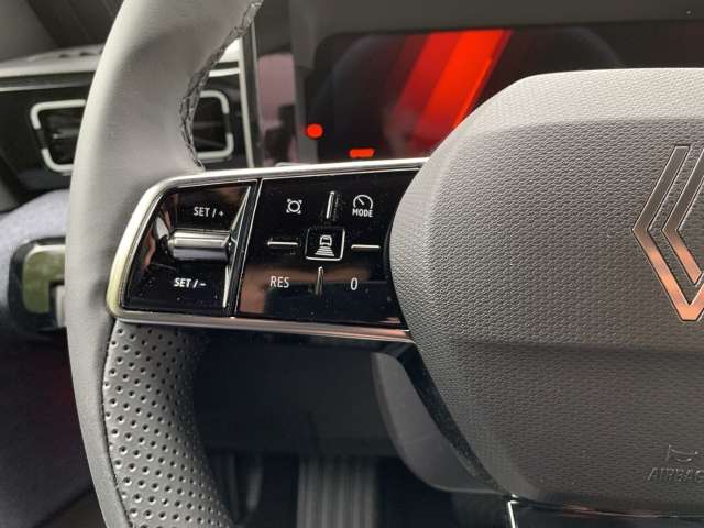 Fahrzeugbild eines Renault 5 E-TECH
