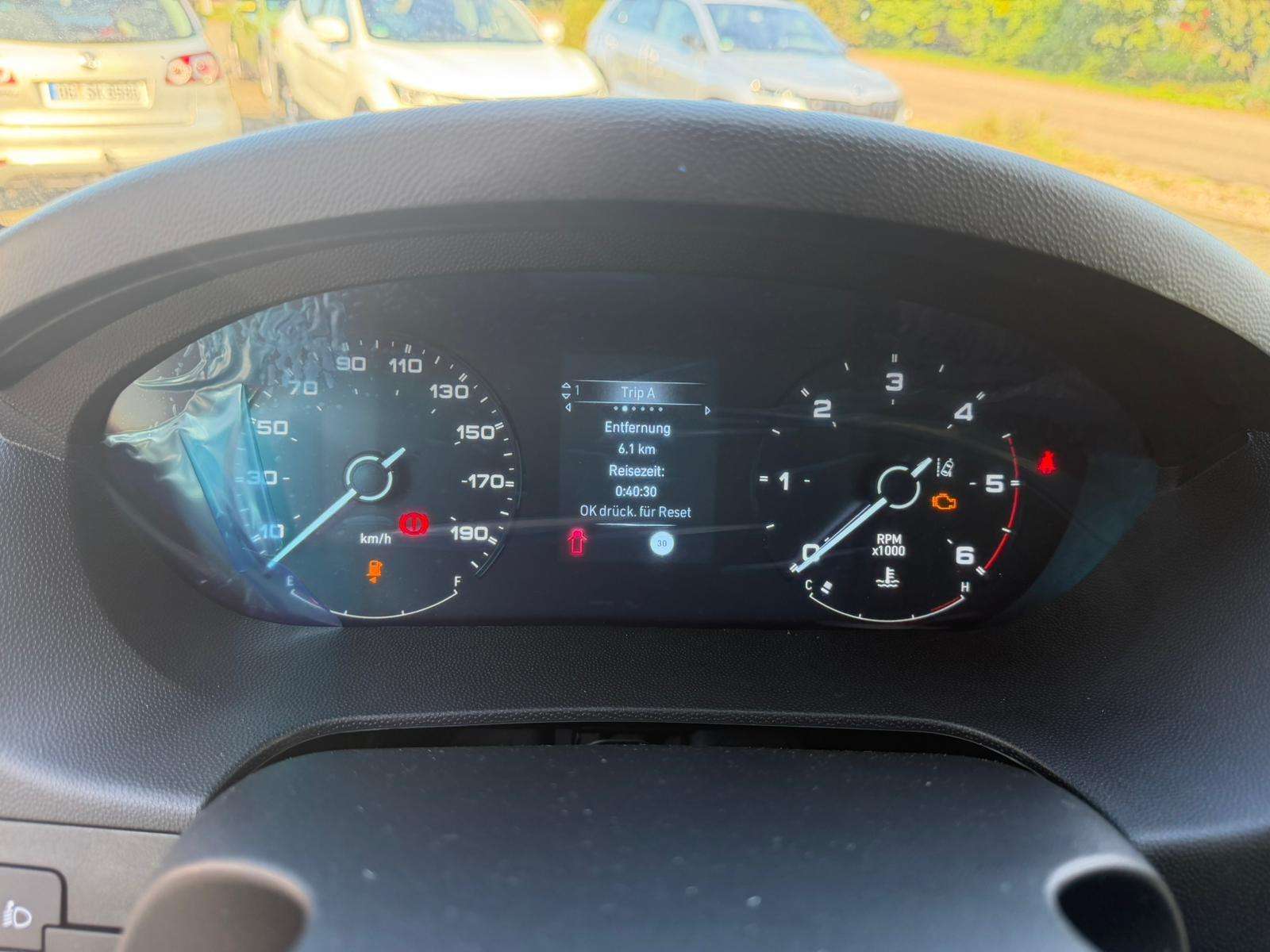 Fahrzeugbild eines Opel Movano