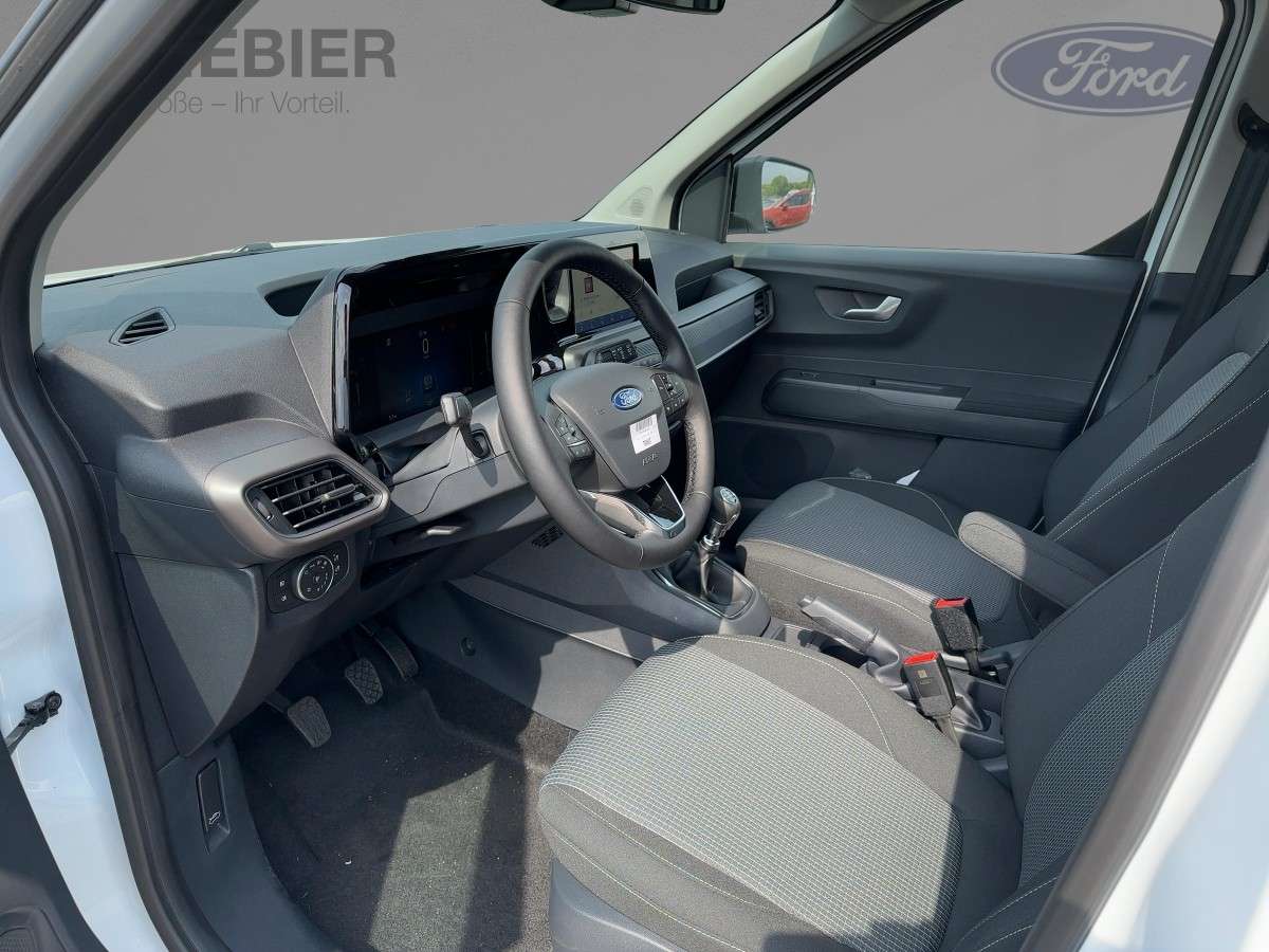 Fahrzeugbild eines Ford Transit Courier