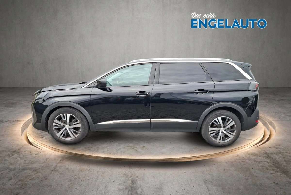 Fahrzeugbild eines Peugeot 5008