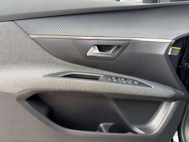 Fahrzeugbild eines Peugeot 5008