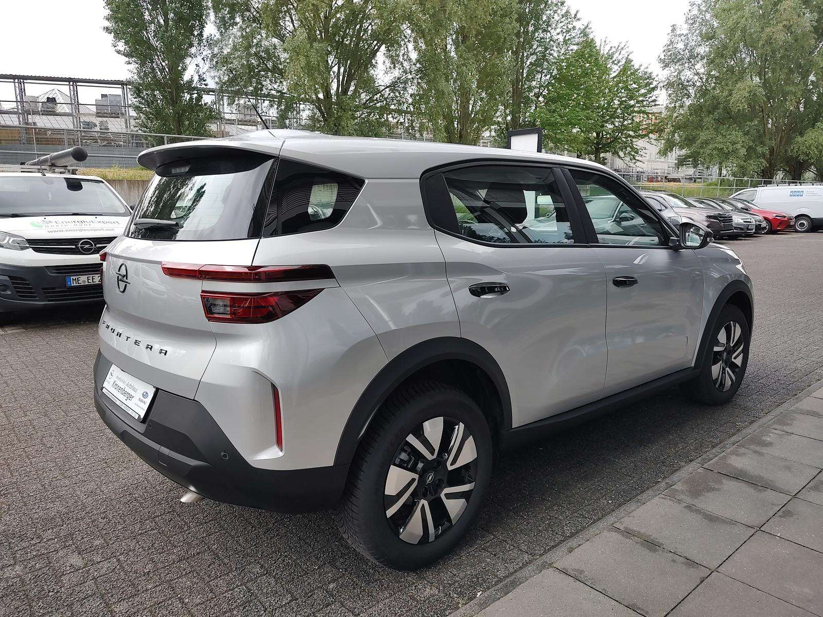 Fahrzeugbild eines Opel Frontera