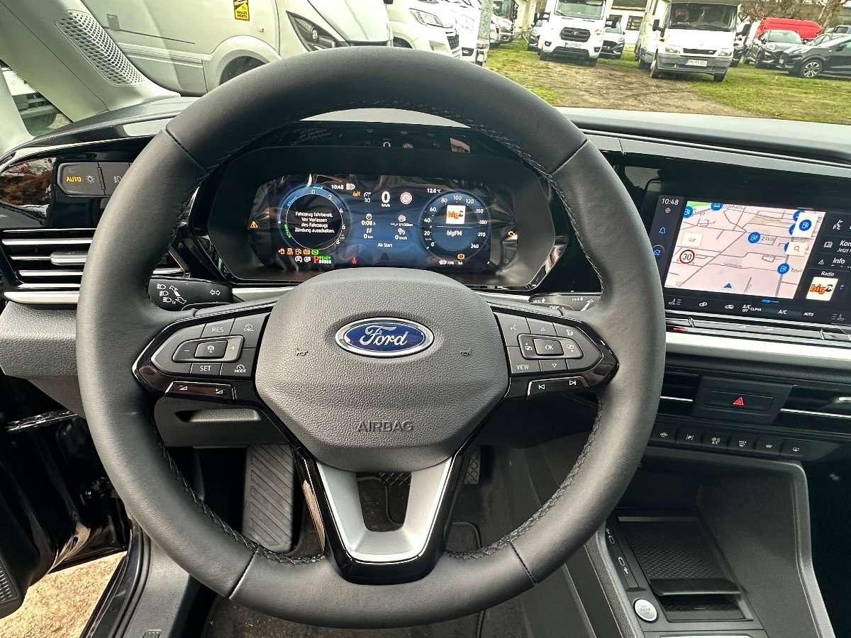 Fahrzeugbild eines Ford Grand Tourneo