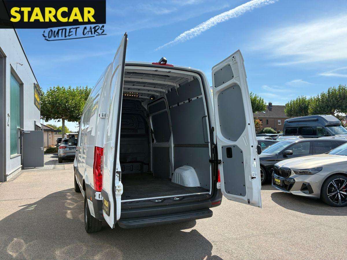 Fahrzeugbild eines Mercedes-Benz Sprinter