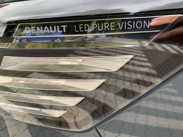 Fahrzeugbild eines Renault Trafic