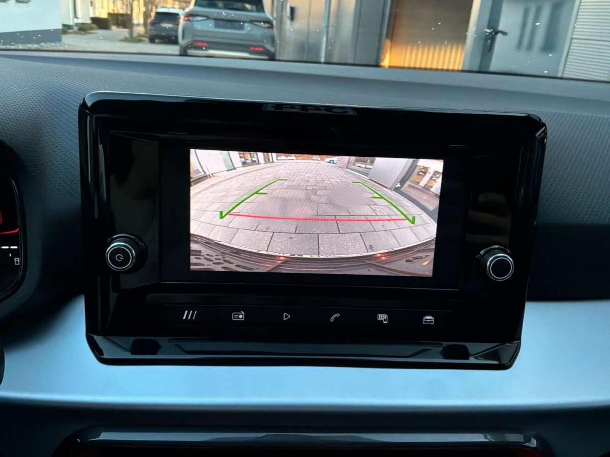 Fahrzeugbild eines SEAT Ibiza