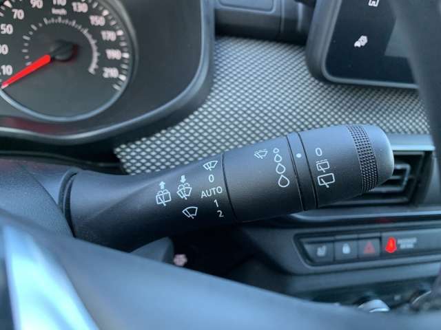 Fahrzeugbild eines Dacia Jogger