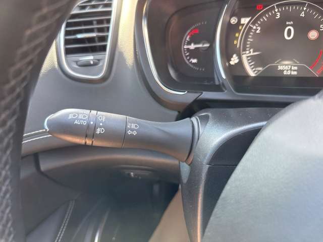 Fahrzeugbild eines Renault Grand Scénic
