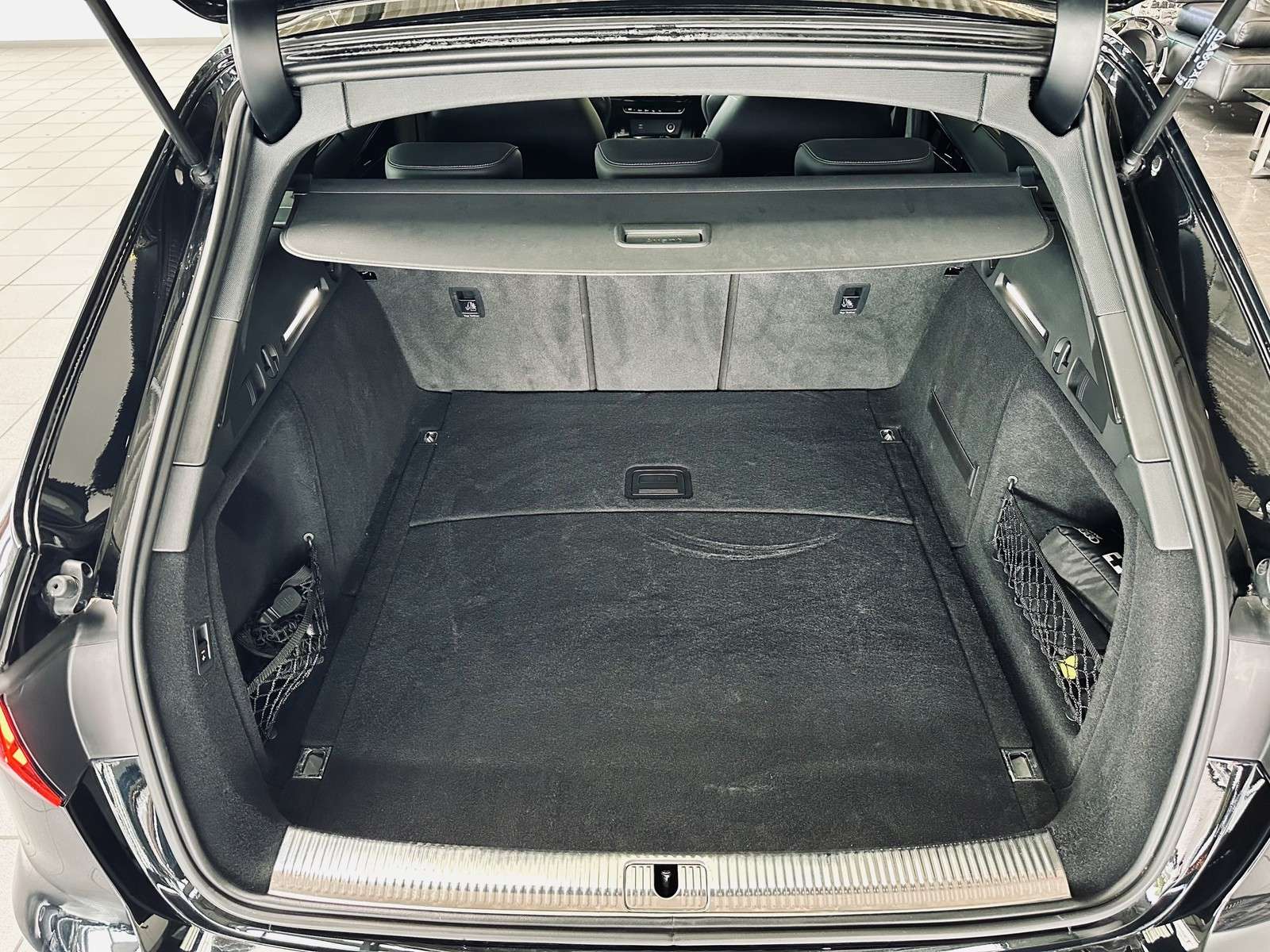 Fahrzeugbild eines Audi S4