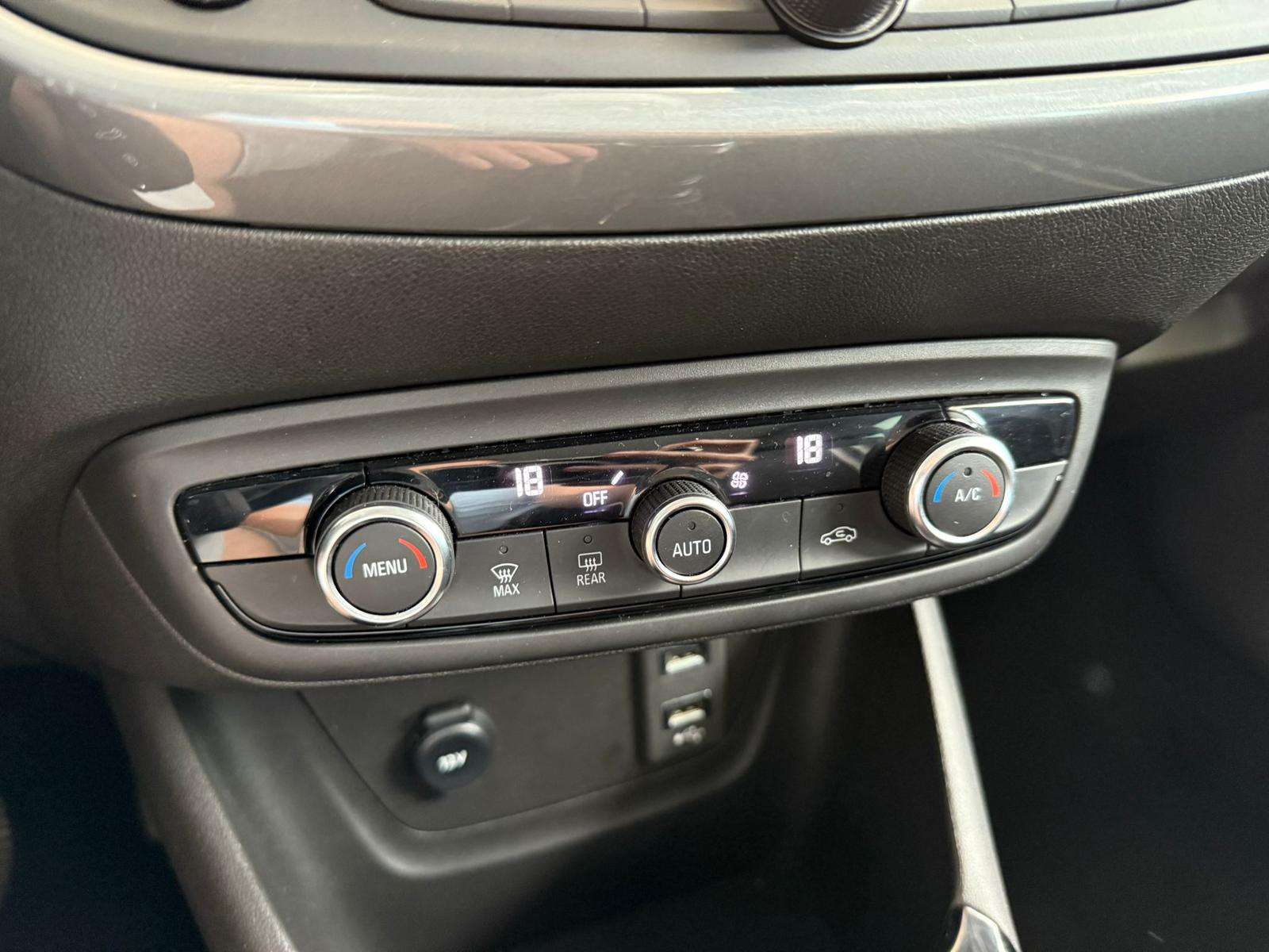 Fahrzeugbild eines Opel Crossland X