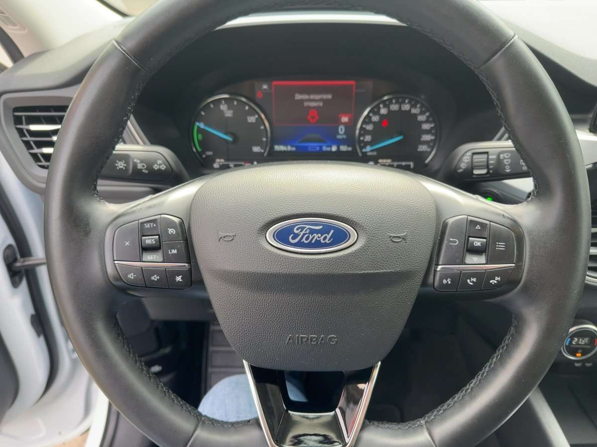 Fahrzeugbild eines Ford Kuga