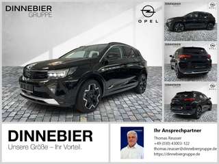 Schräge Frontansicht auf einen Opel Grandland X , freigestellt