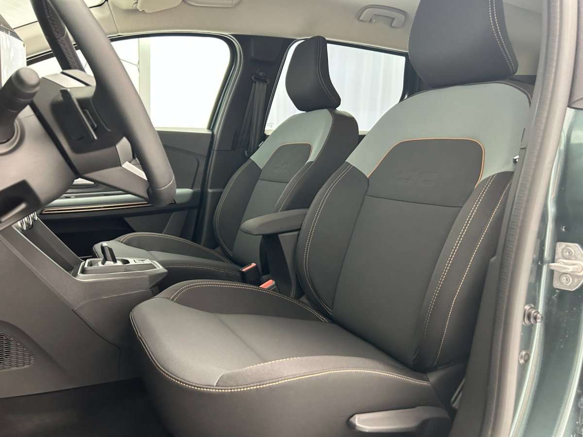 Fahrzeugbild eines Dacia Jogger