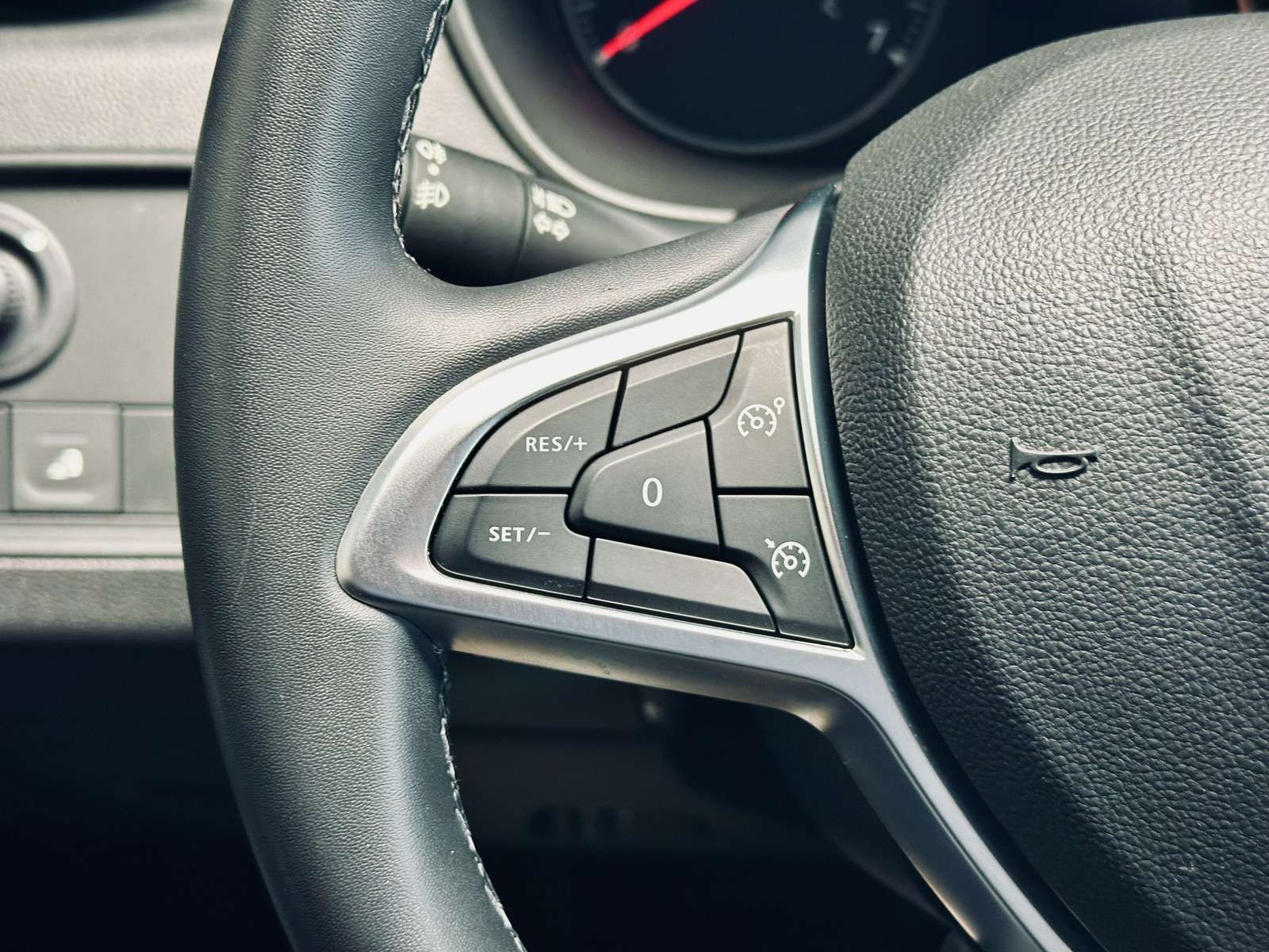 Fahrzeugbild eines Dacia Duster