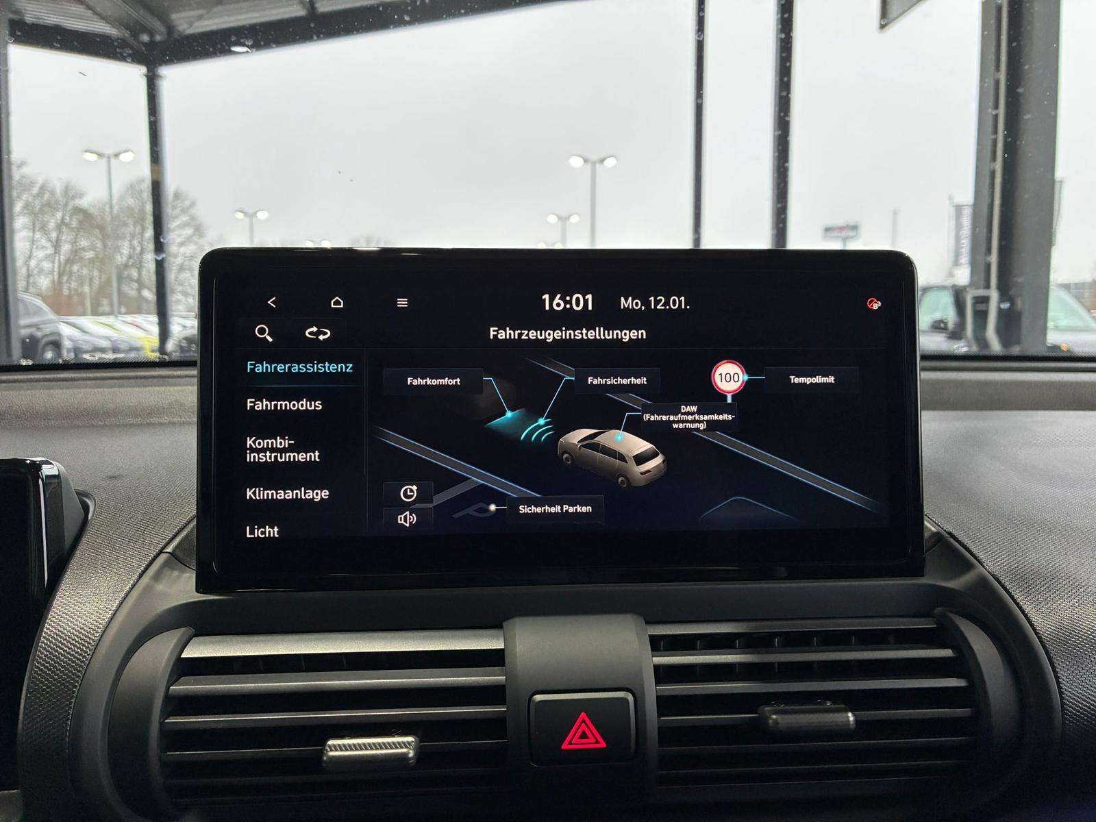 Fahrzeugbild eines Hyundai Inster