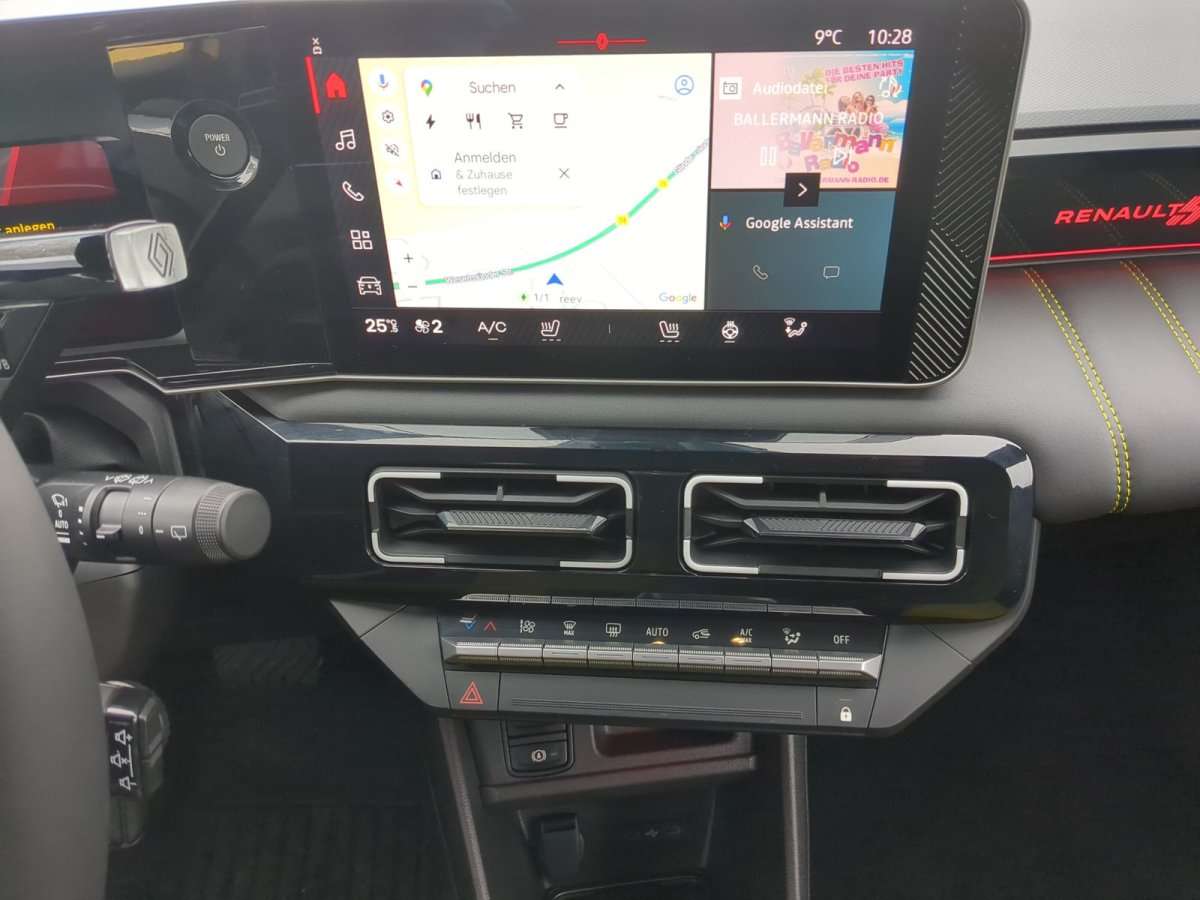 Fahrzeugbild eines Renault 5 E-TECH