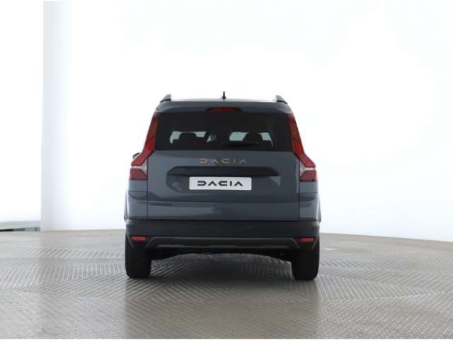 Fahrzeugbild eines Dacia Jogger