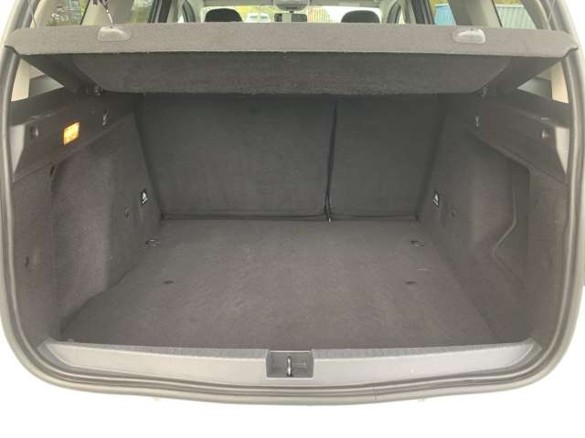 Fahrzeugbild eines Dacia Duster