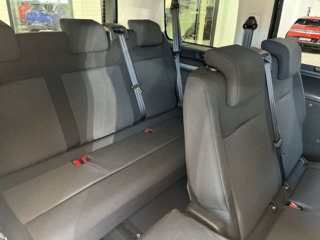 Fahrzeugbild eines Opel Vivaro